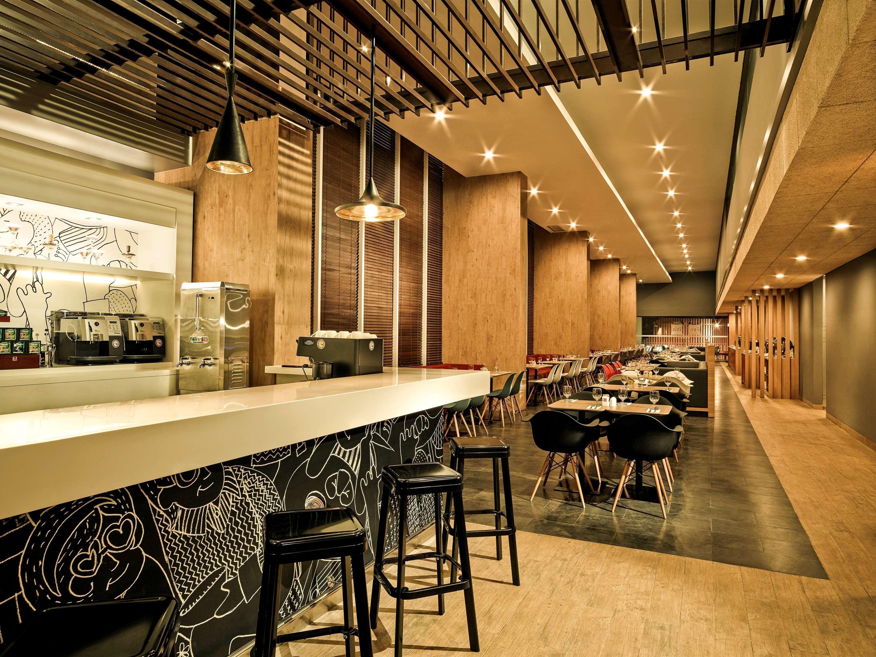 Ibis Gading Serpong Esterno foto