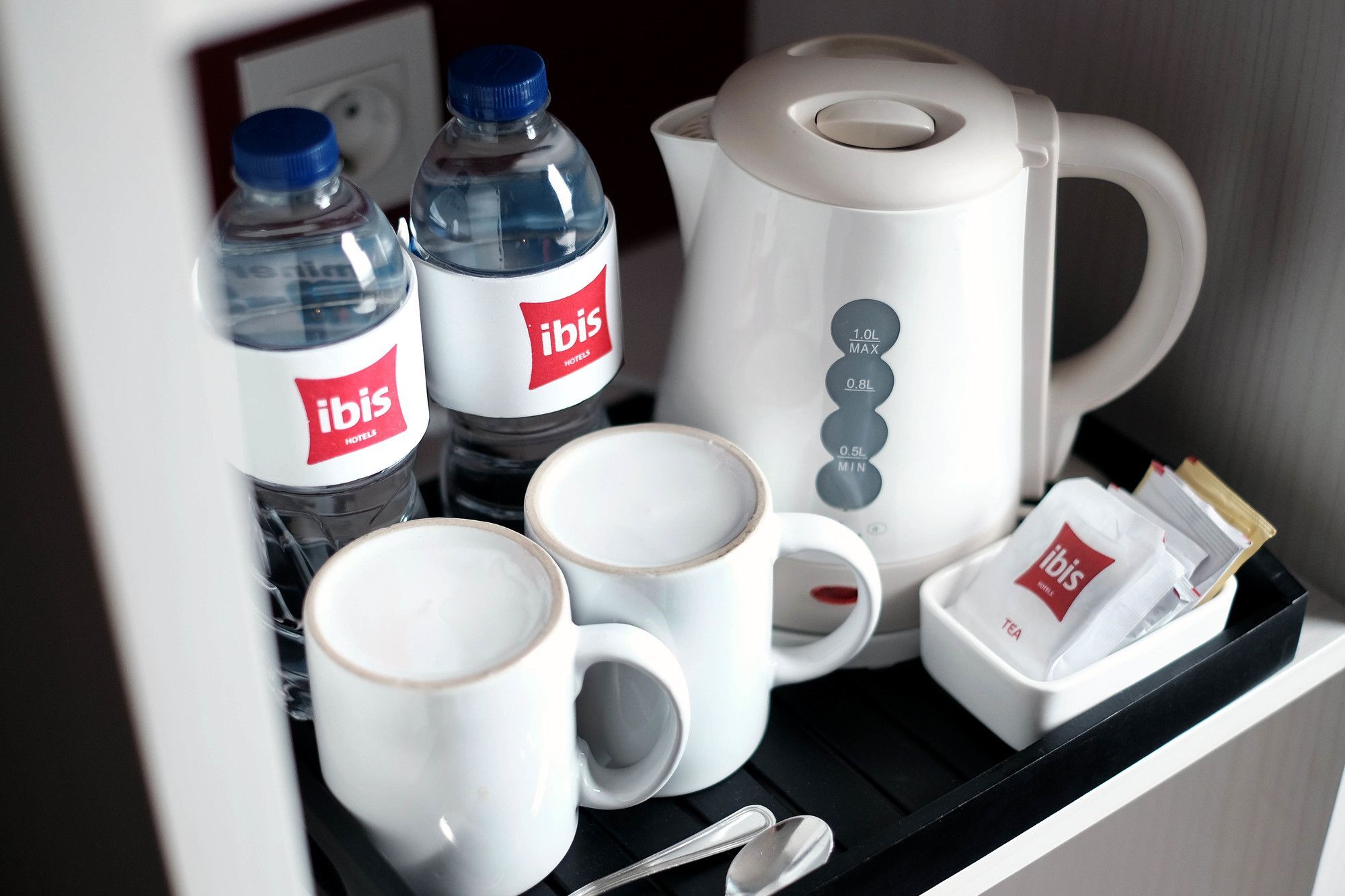 Ibis Gading Serpong Esterno foto