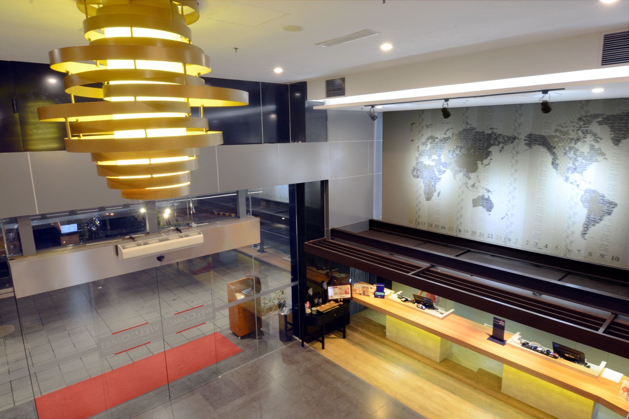 Ibis Gading Serpong Esterno foto